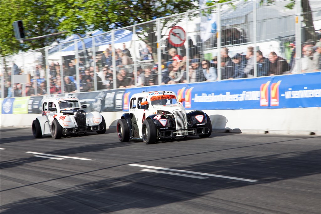 De to kørte deres eget race i racet, og til sidst var det så Jonas Svensson, der igen kom forbi Kasper Bruun. Et superrace af de to.
(Foto: Brian Staal)